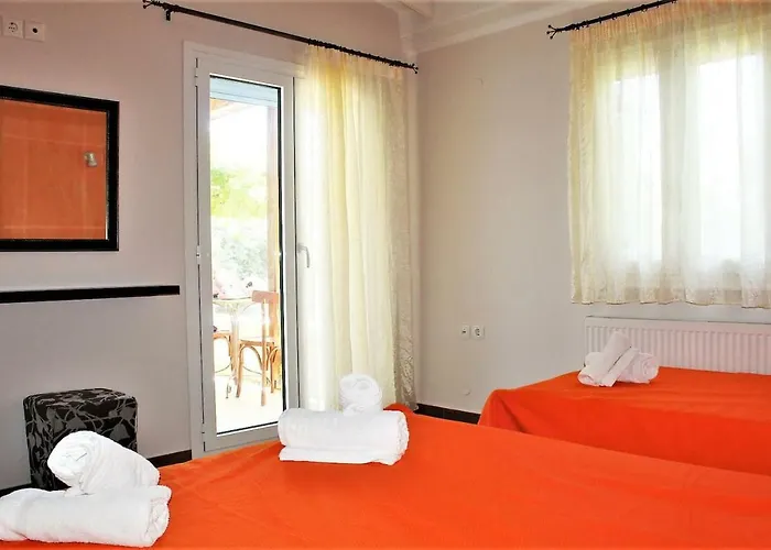 Mariannas House * Никиана